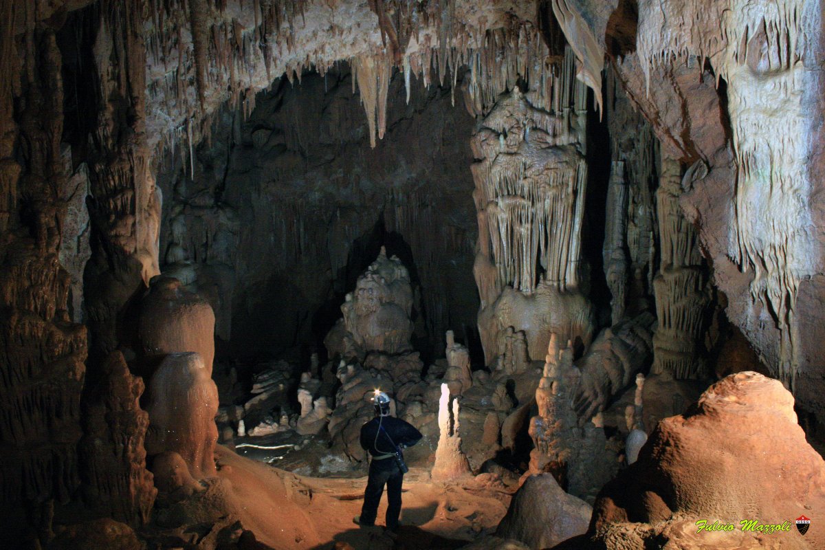grotta-del-paranco-2